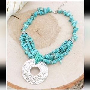 ✨️Sale✨️Western Turquoise Chip Stone Necklace